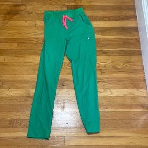 Figs Technical Collection Green Scrub Pants - medium tall